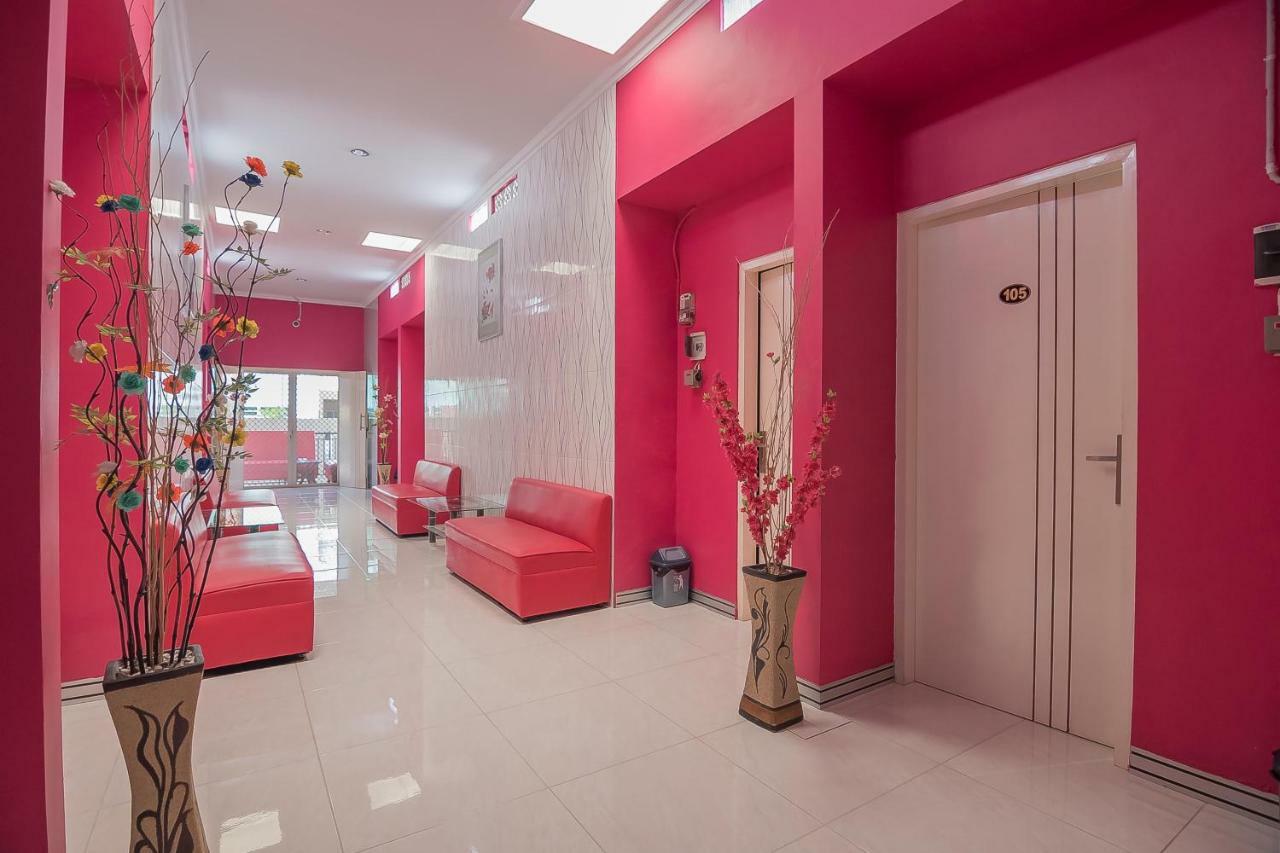 מלון Reddoorz Near Mt Haryono סמאראנג מראה חיצוני תמונה